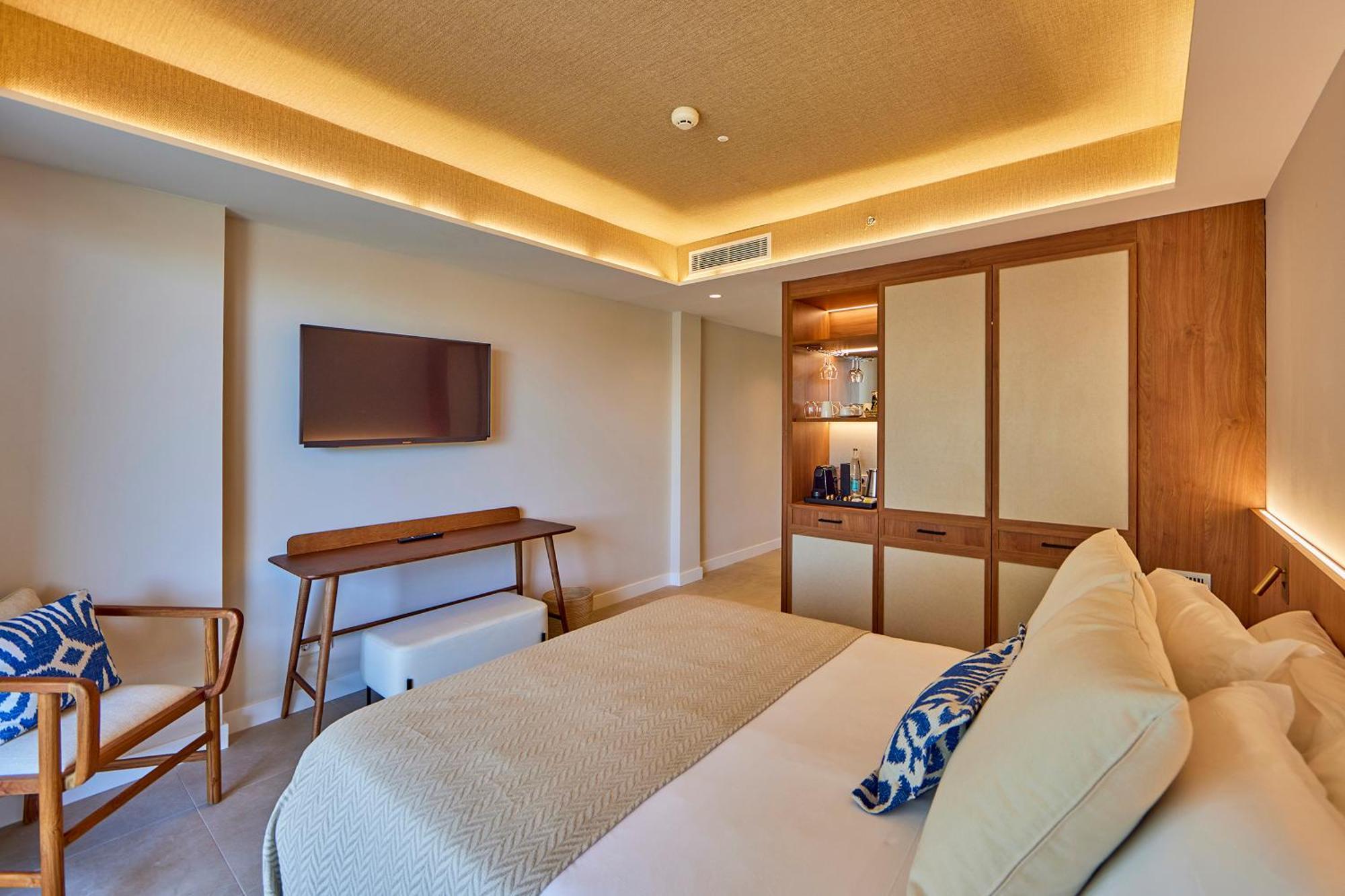 Universal Grand Leon & Spa كولونيا سانت خورذي المظهر الخارجي الصورة